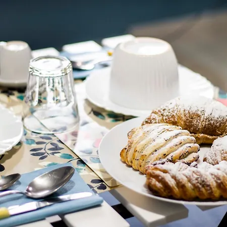 Victoria Bed and breakfast 3*
